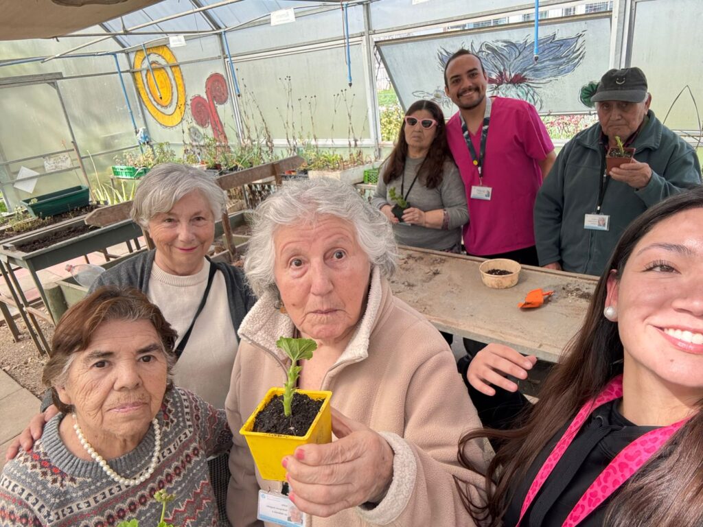 En el COH de Fondacio, personas mayores reconectan con la naturaleza y fortalecen su bienestar.